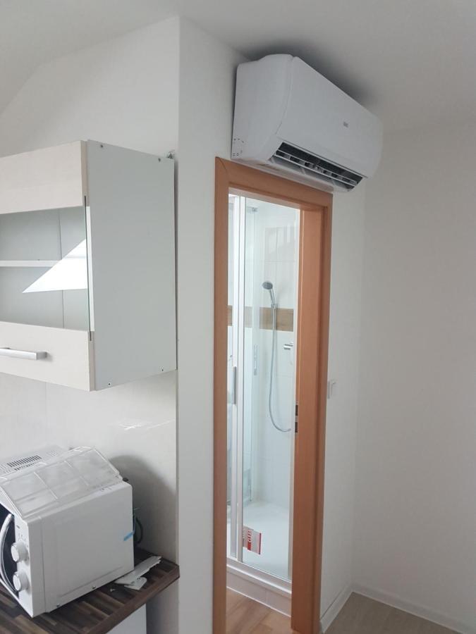Podkrvni Byt Pro Dva S Kuchynou Угерски-Брод Экстерьер фото